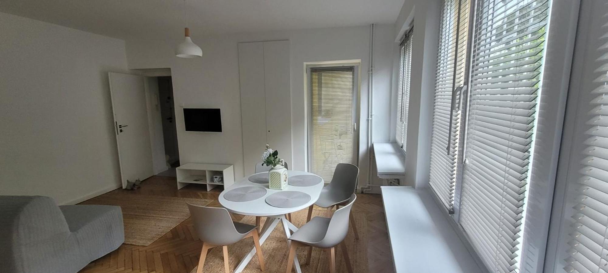 Fitmaison Apartment Ochota Varsóvia Exterior foto